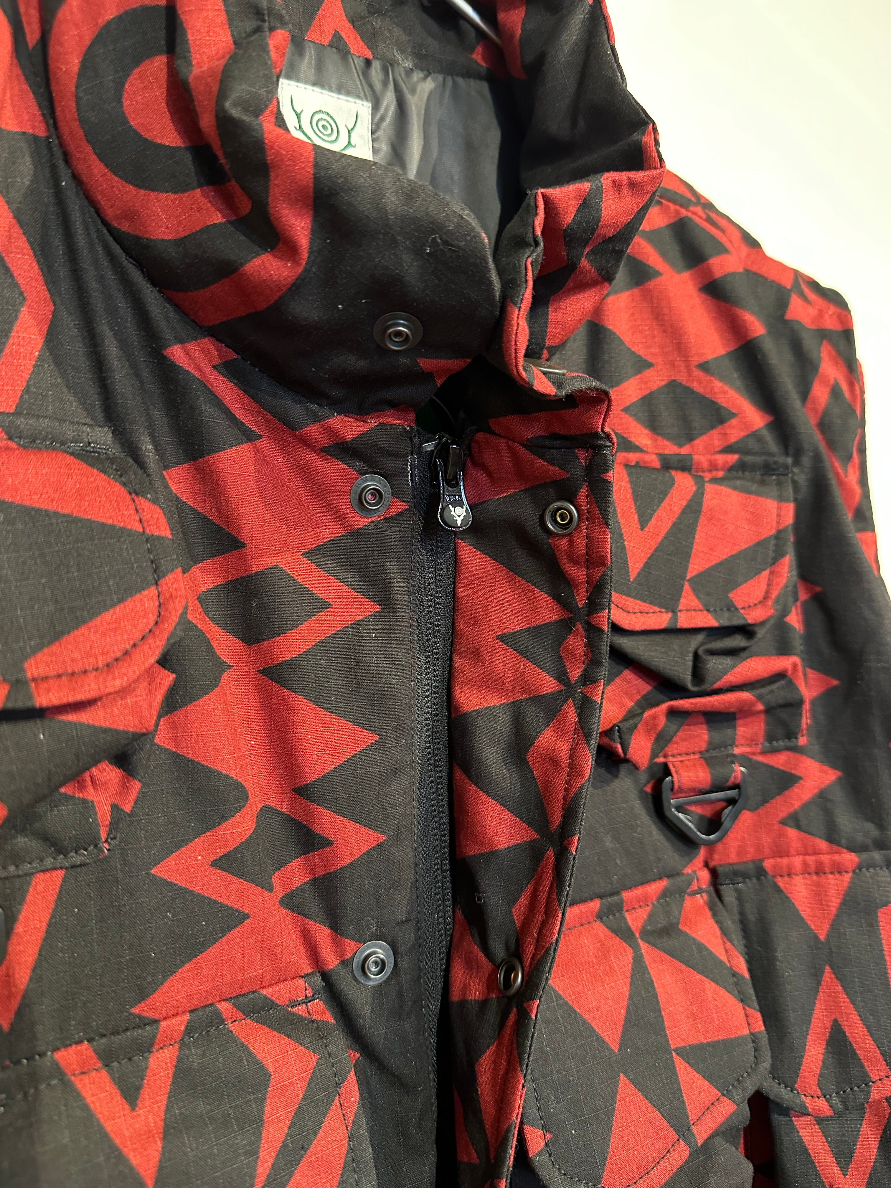 South2west8 / Multi-Pocket Zipped Padding Vest - Cotton Ripstop / Printed