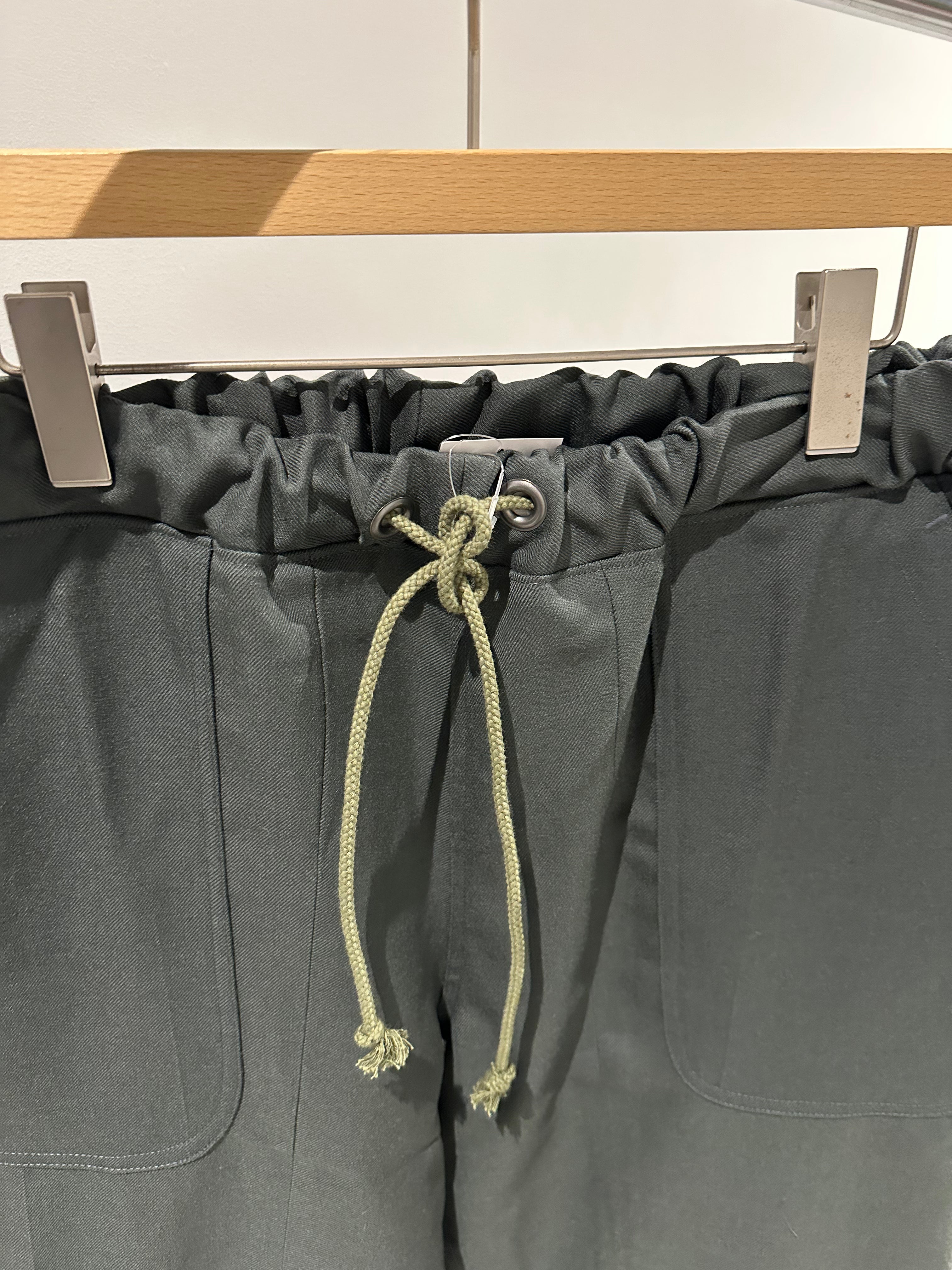 ODDMENT / WOOL DRESS RE PANTS