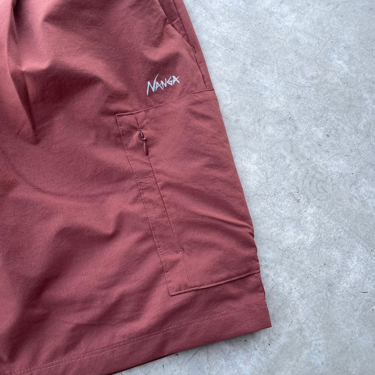 NANGA / AIR CLOTH UTILITY PK CARGO SHORTS