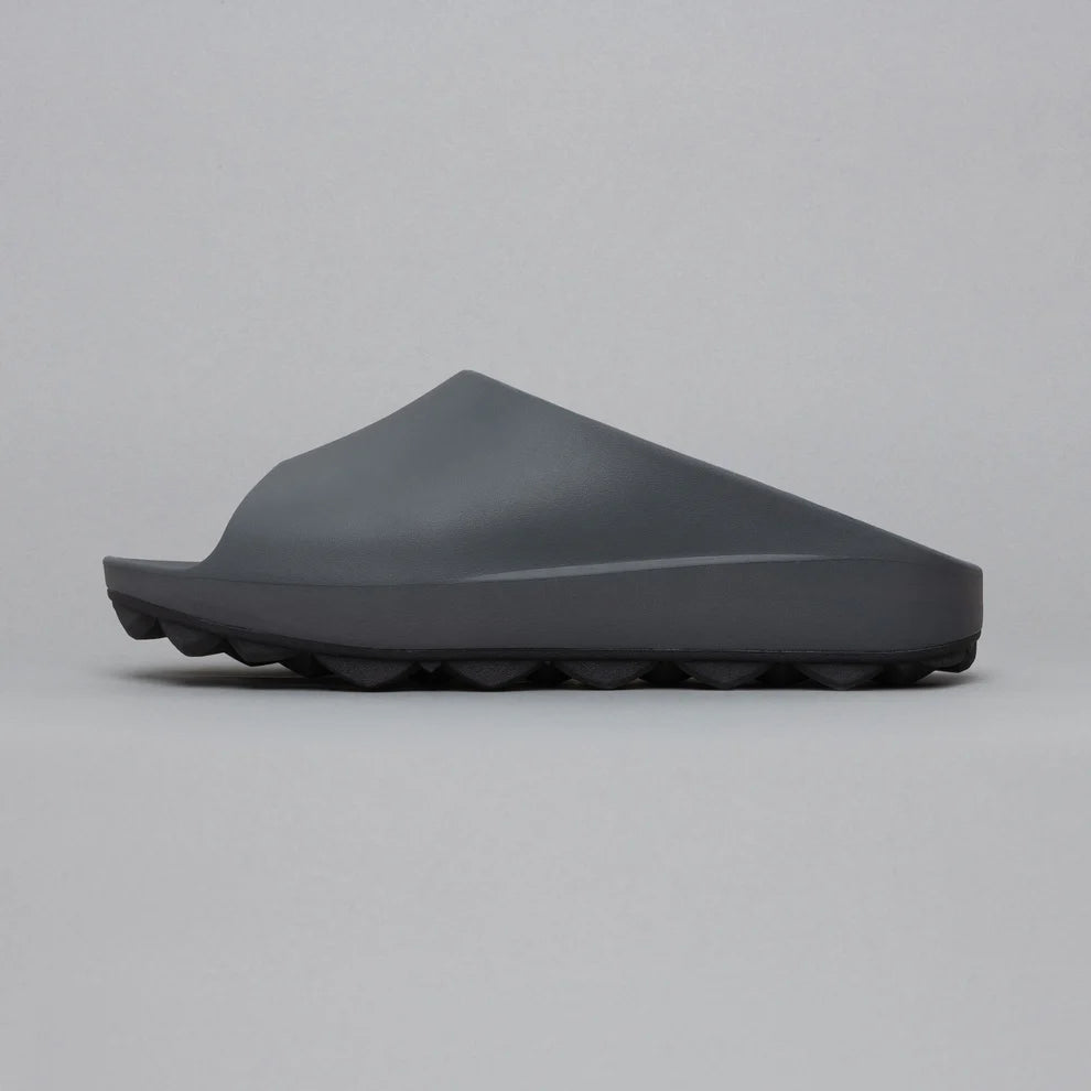 PPACO / LUX-2(AIR STUDDED SOLE®)