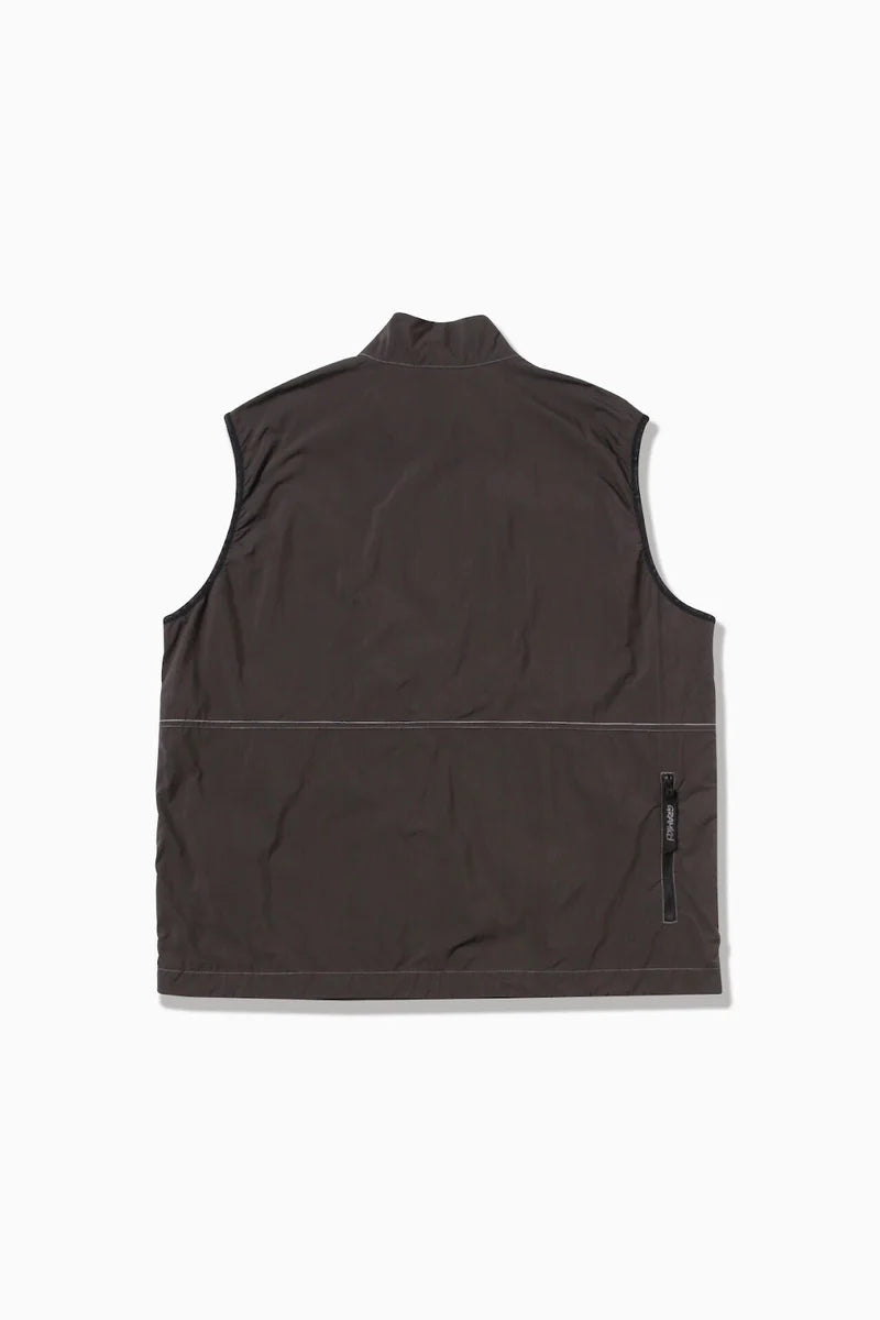 and wander / GRAMICCI × and wander brushed nylon vest