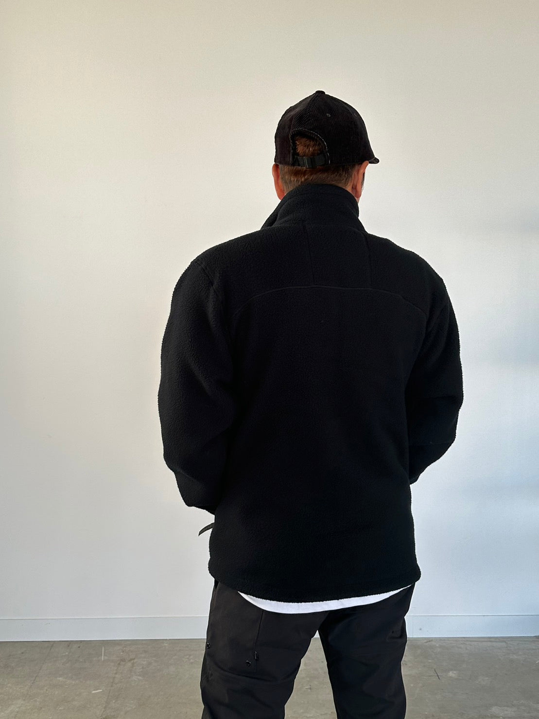 White Mountaineering / WM x WILD THINGS BOA FLEECE JACKET