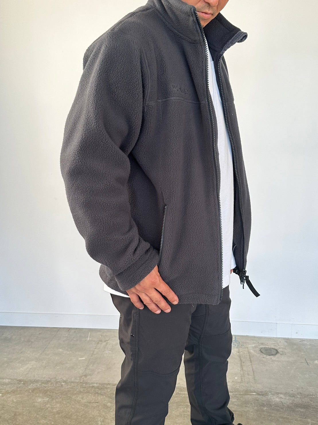 White Mountaineering / WM x WILD THINGS BOA FLEECE JACKET