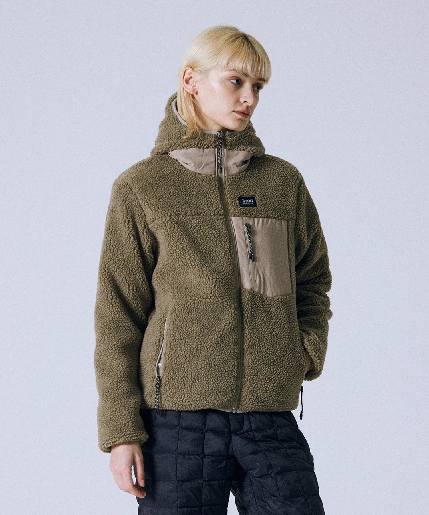 TAION / ”DOWN x BOA" REVERSIBLE HOODIE 【UNISEX】