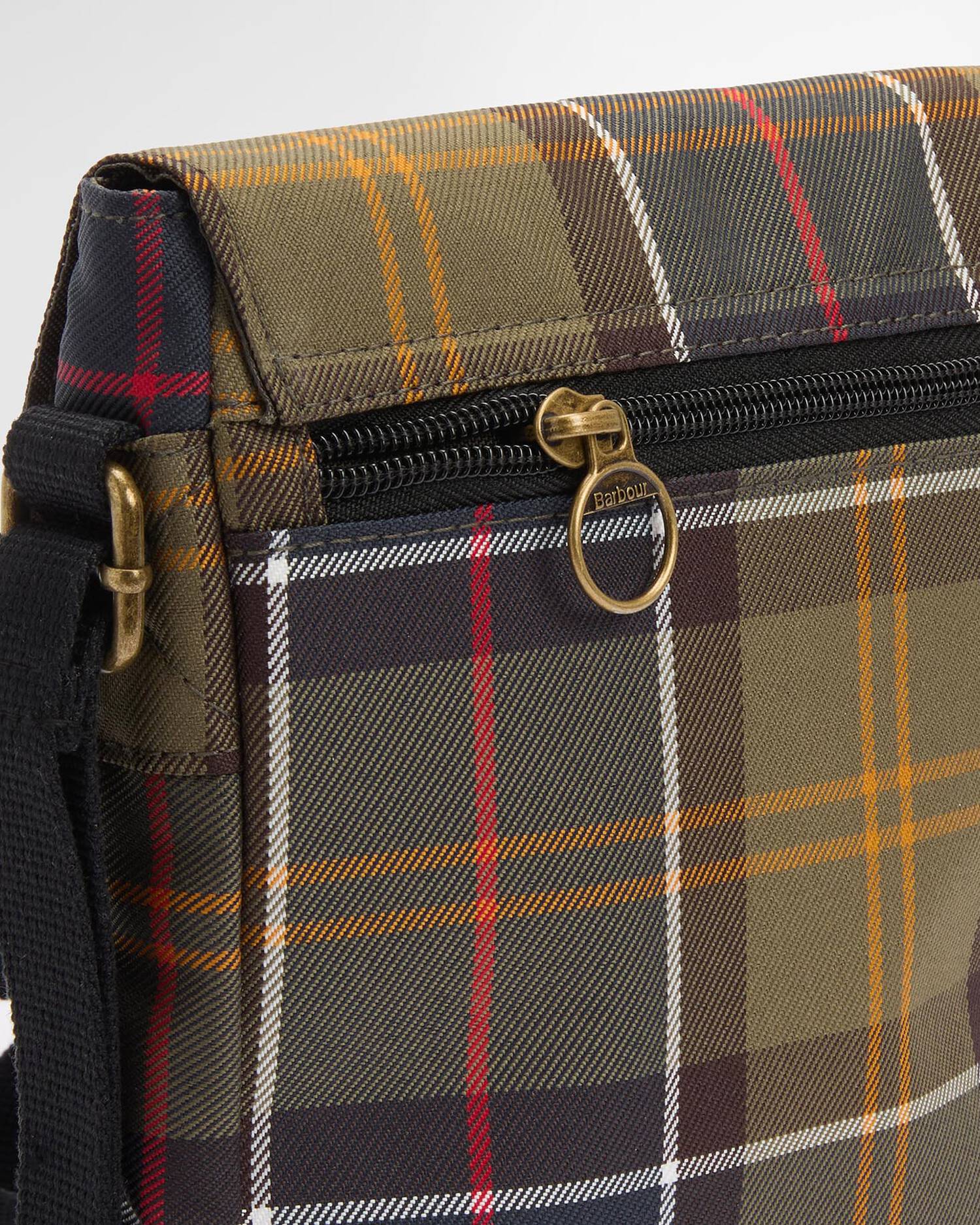 Barbour / torridon tartan flight bag