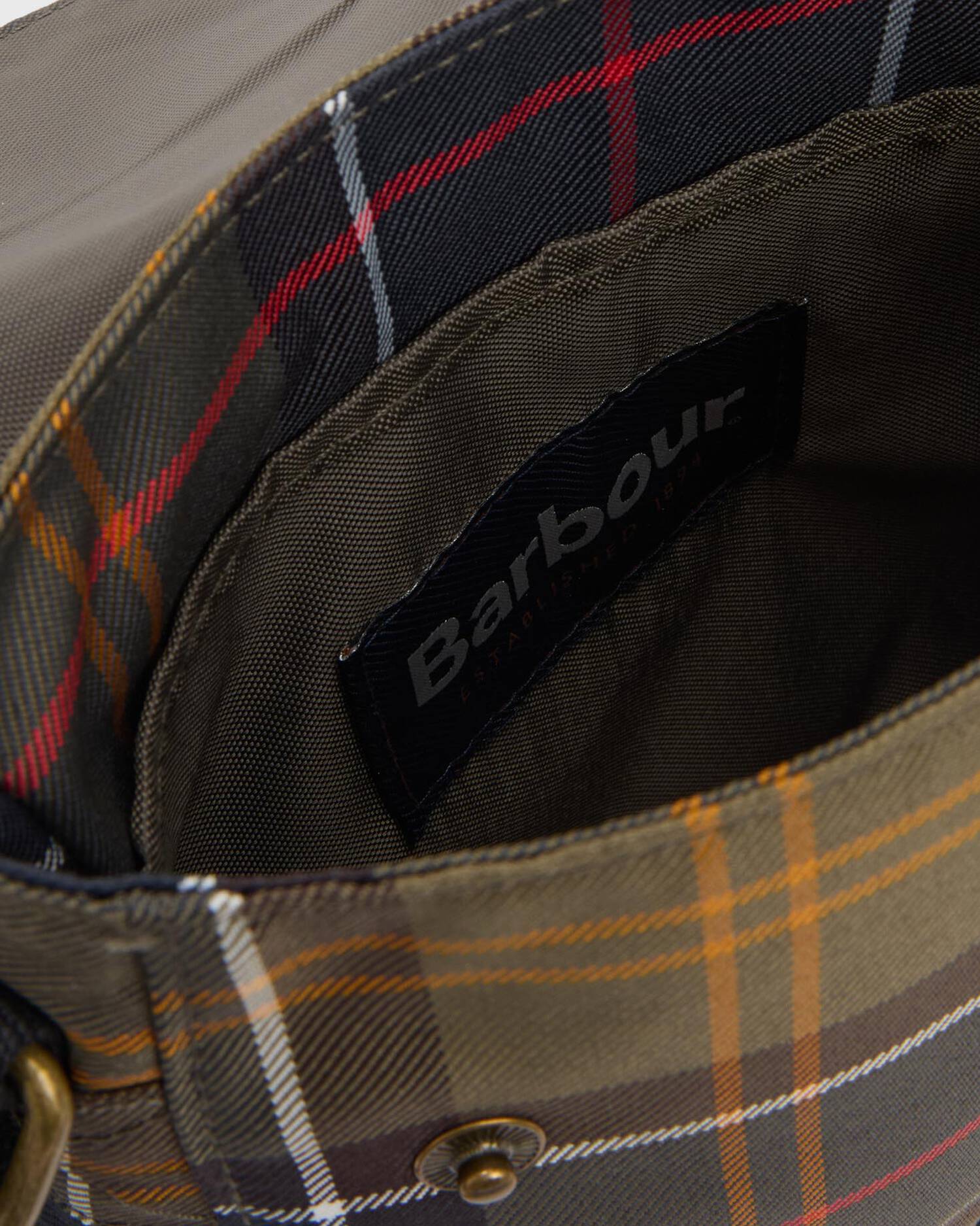 Barbour / torridon tartan flight bag