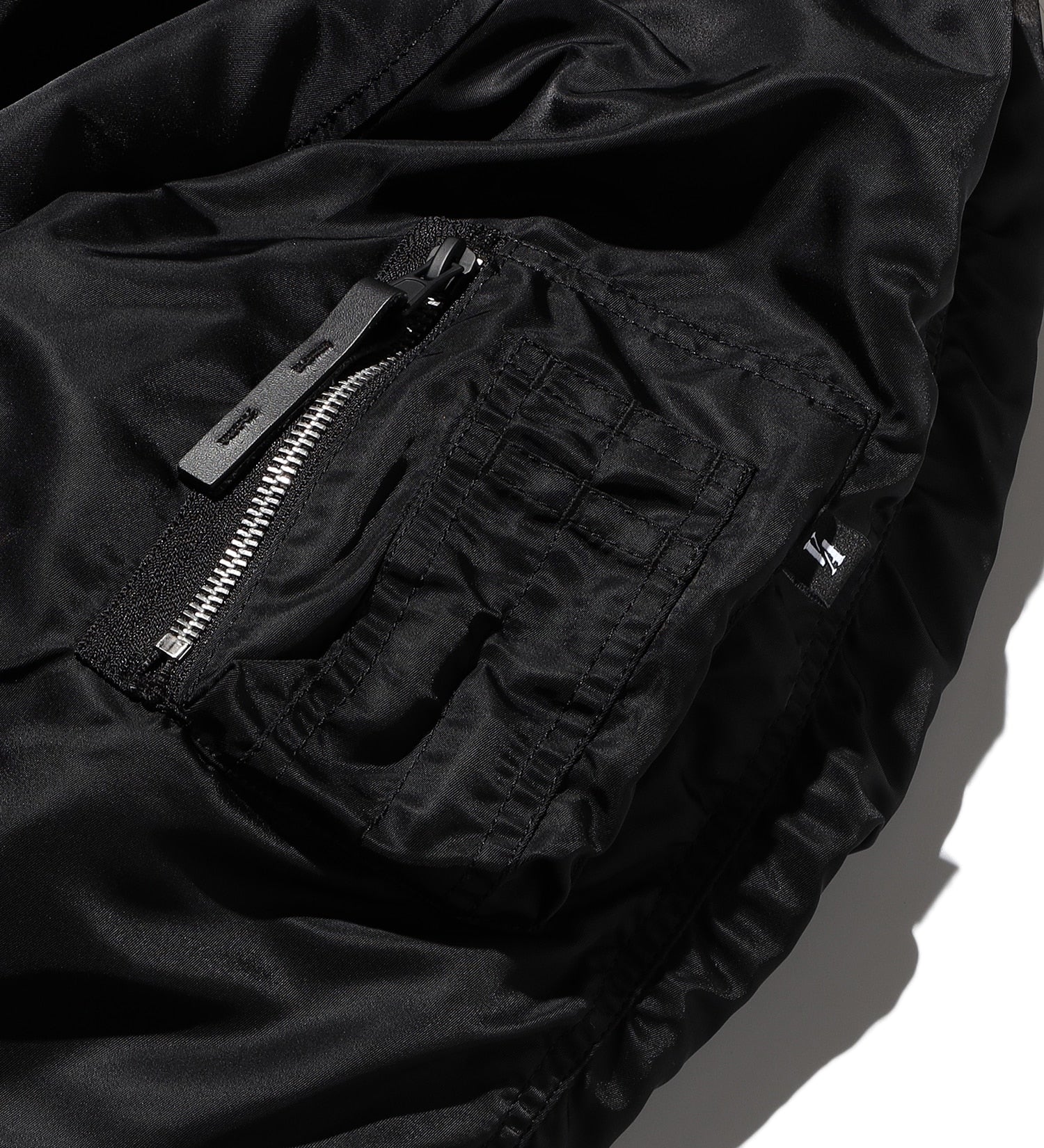 VA / N-2B フライトナイロンジャケット