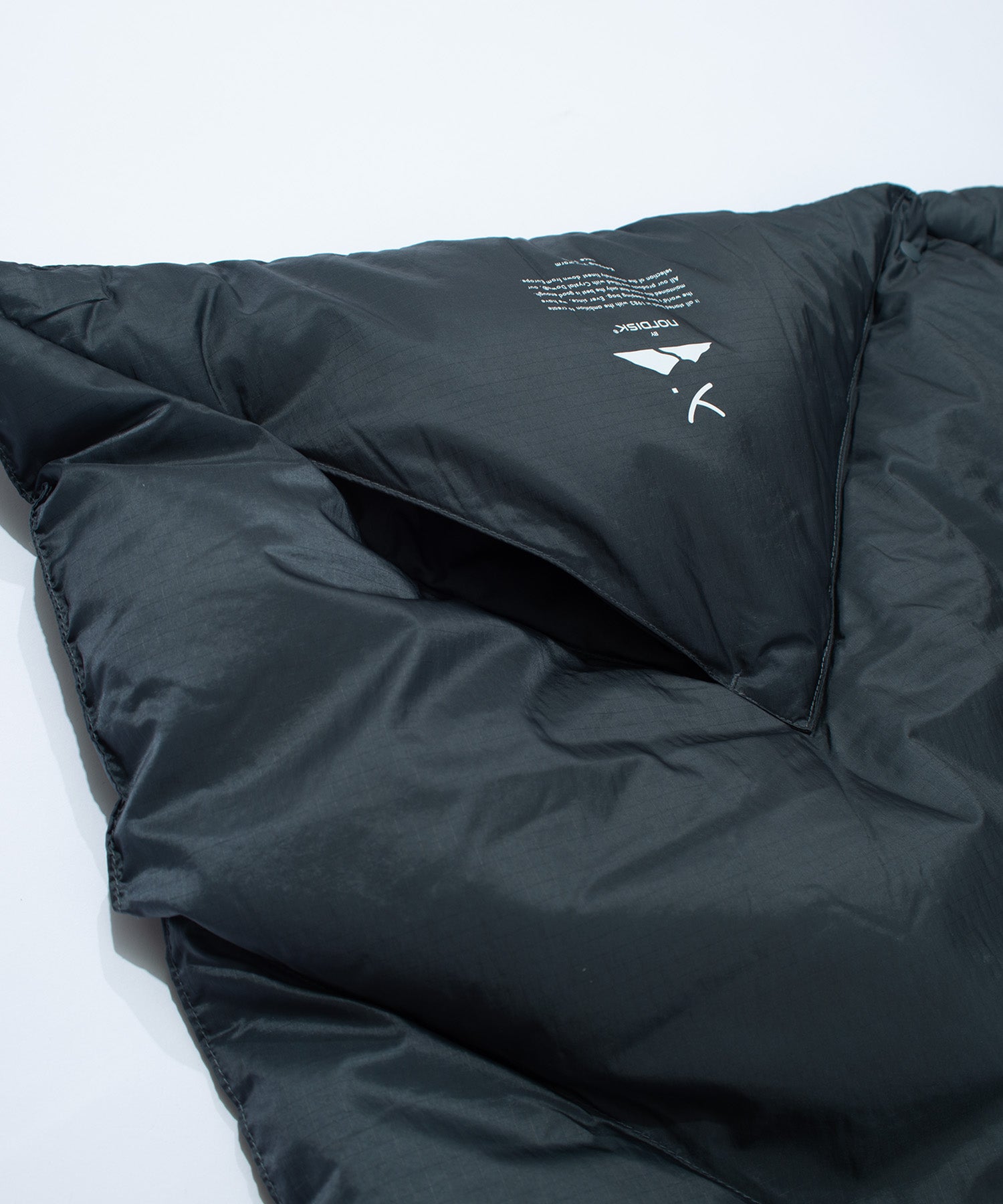 Y(dot) BY NORDISK / LIGHT DOWN HALF BLANKET