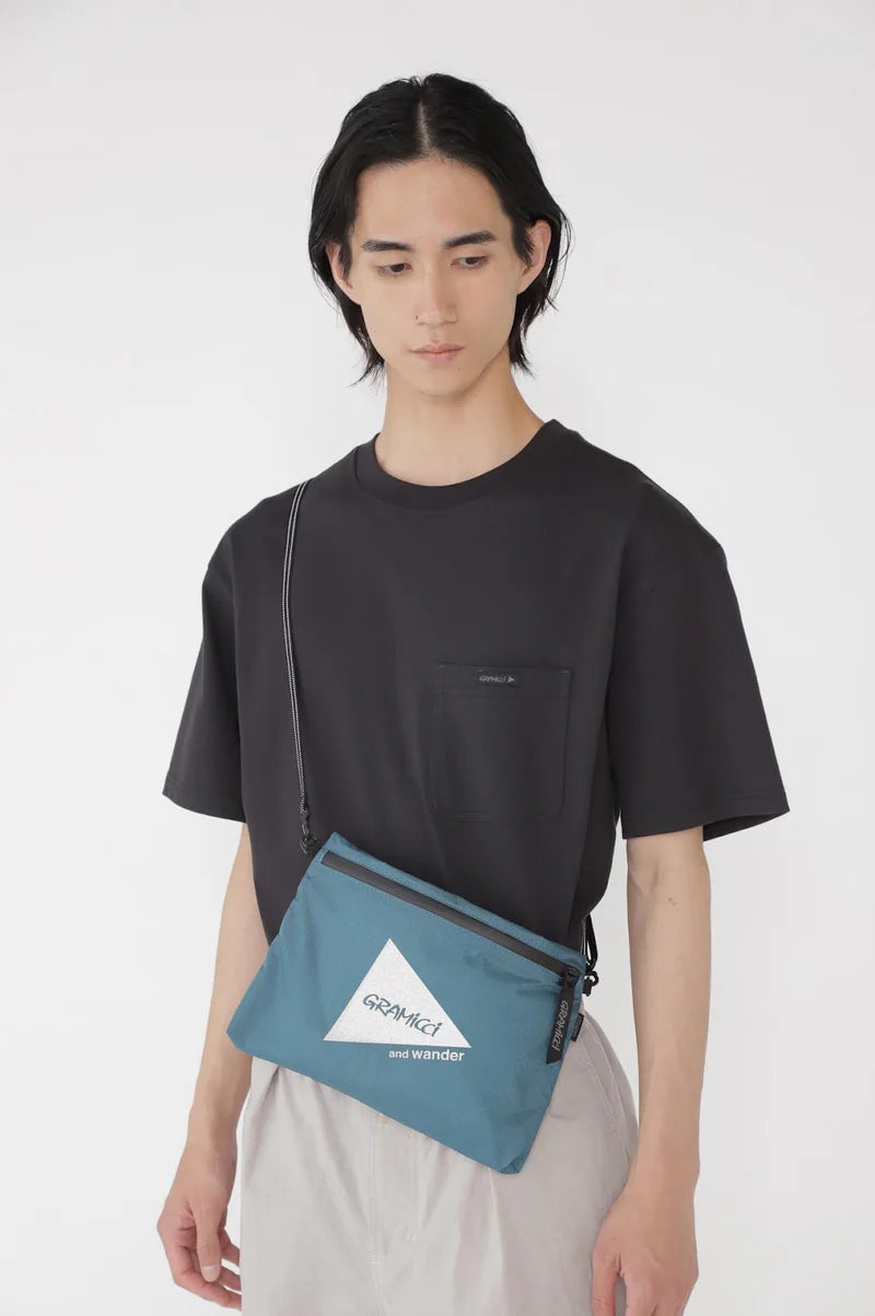 and wander / gramicci nylon sacoche