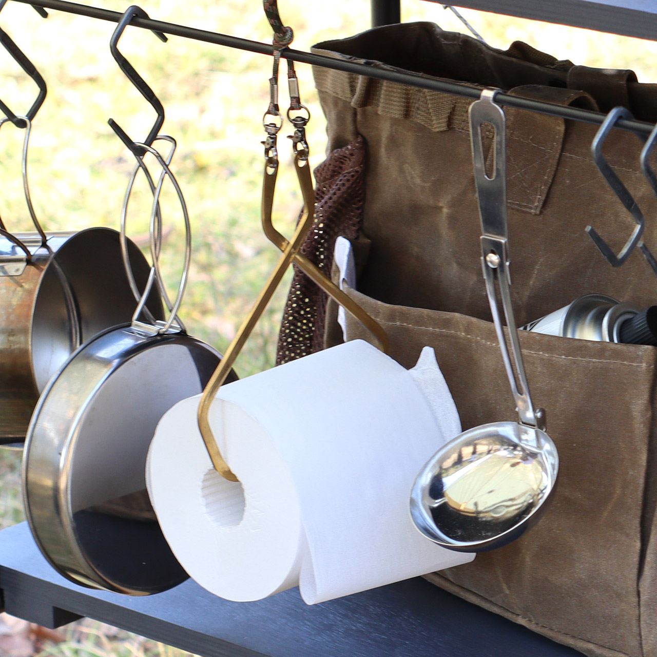 POST GENERAL / BRASS PAPER HANGER S