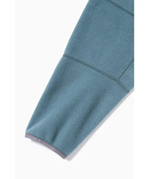 and wander / wool fleece pullover