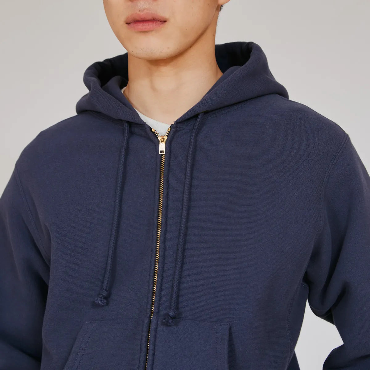 Champion / REVERSE WEAVE® ZIP HOODED SWEATSHIRT