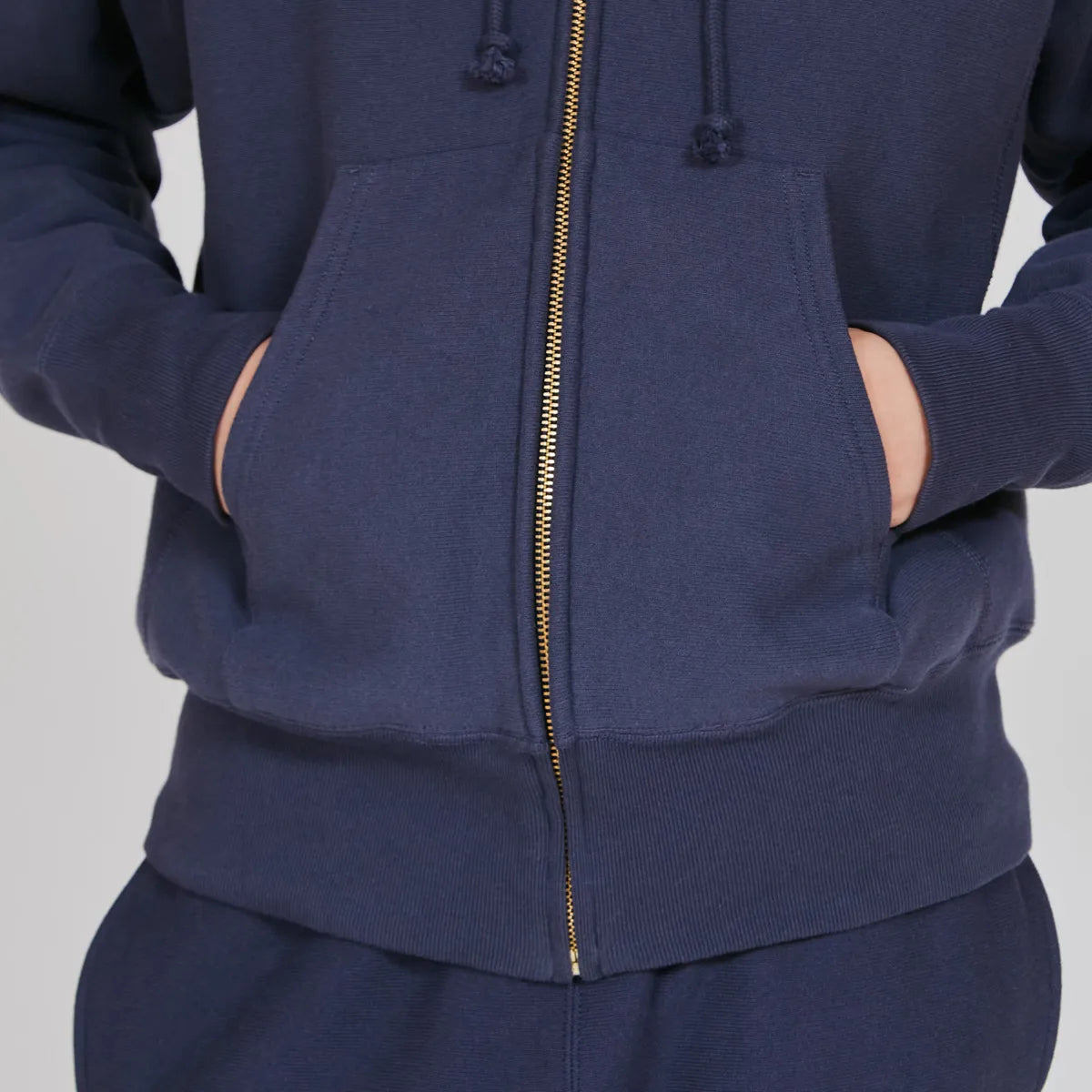 Champion / REVERSE WEAVE® ZIP HOODED SWEATSHIRT