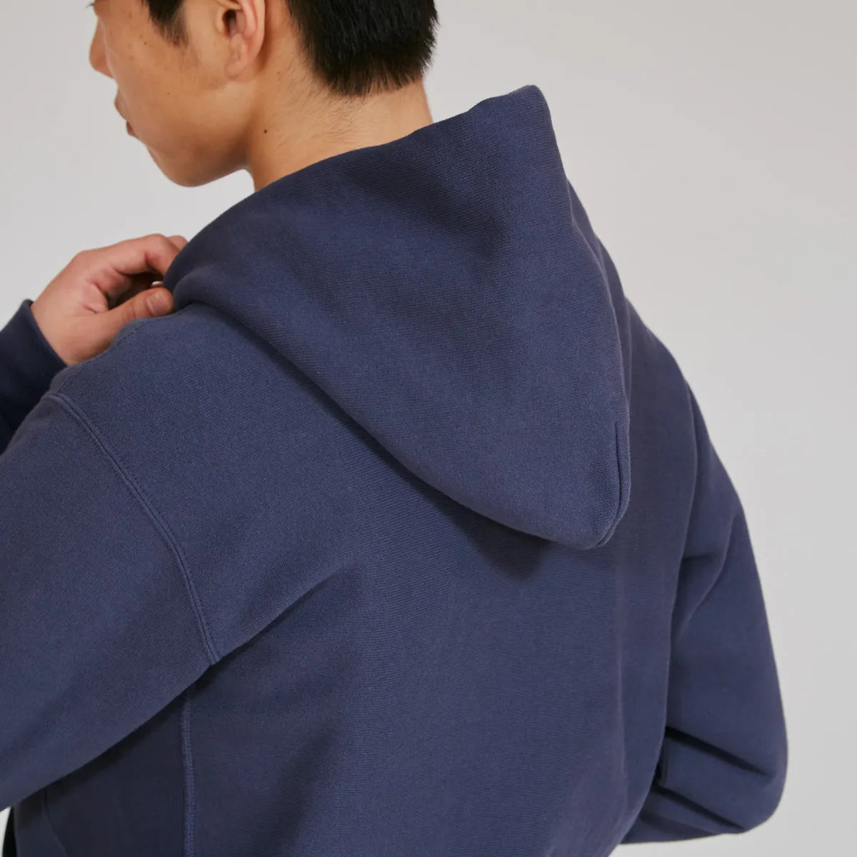 Champion / REVERSE WEAVE® ZIP HOODED SWEATSHIRT