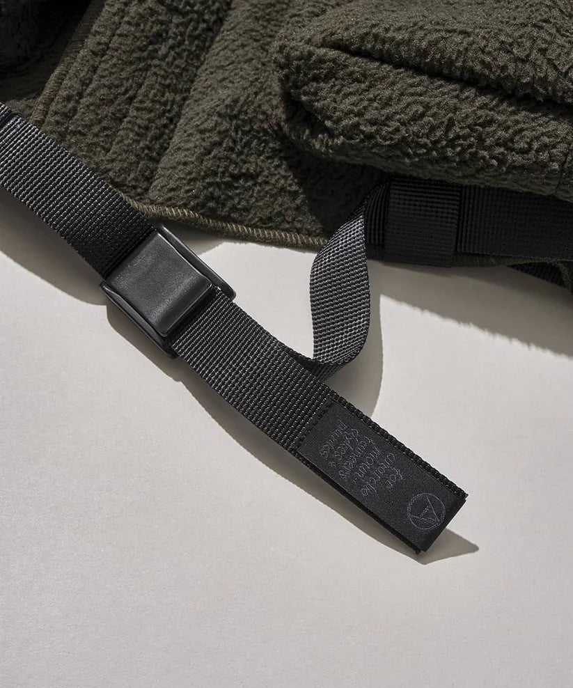 Mountain Research / Phishing JKT.