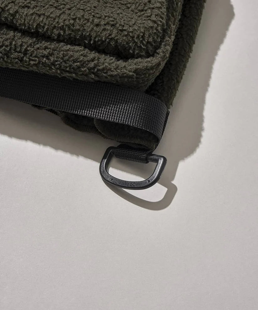 Mountain Research / Phishing JKT.