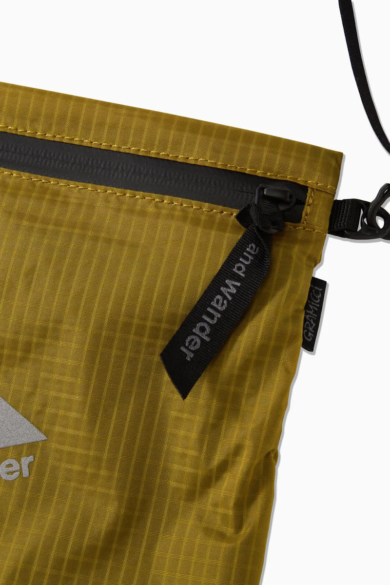 and wander / gramicci nylon sacoche