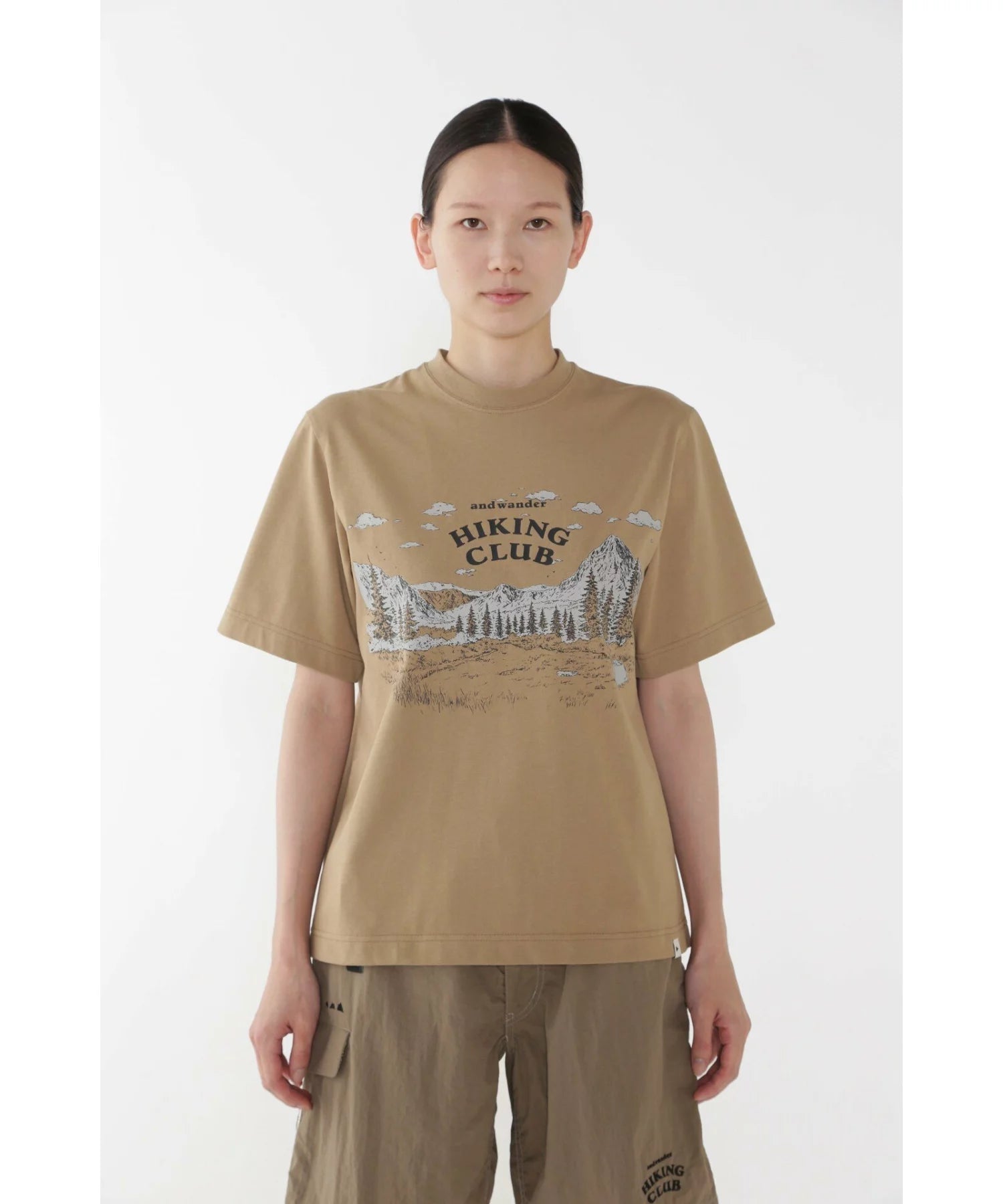 and wander / hiking club T