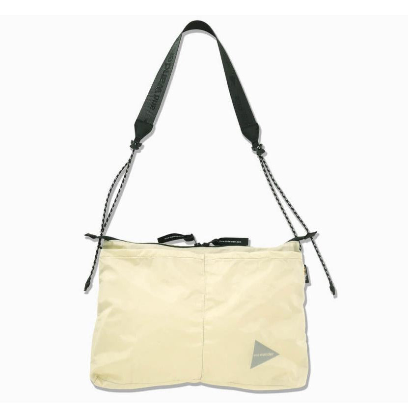 and wander / sil sacoche