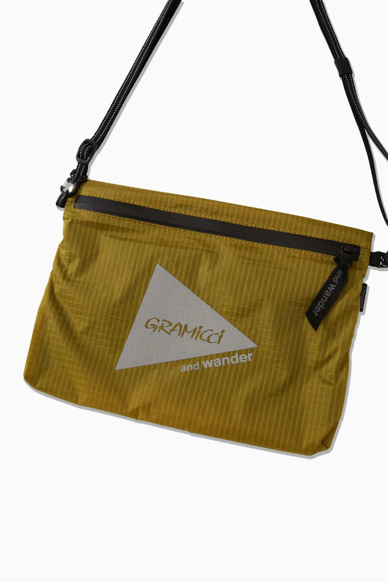 and wander / gramicci nylon sacoche