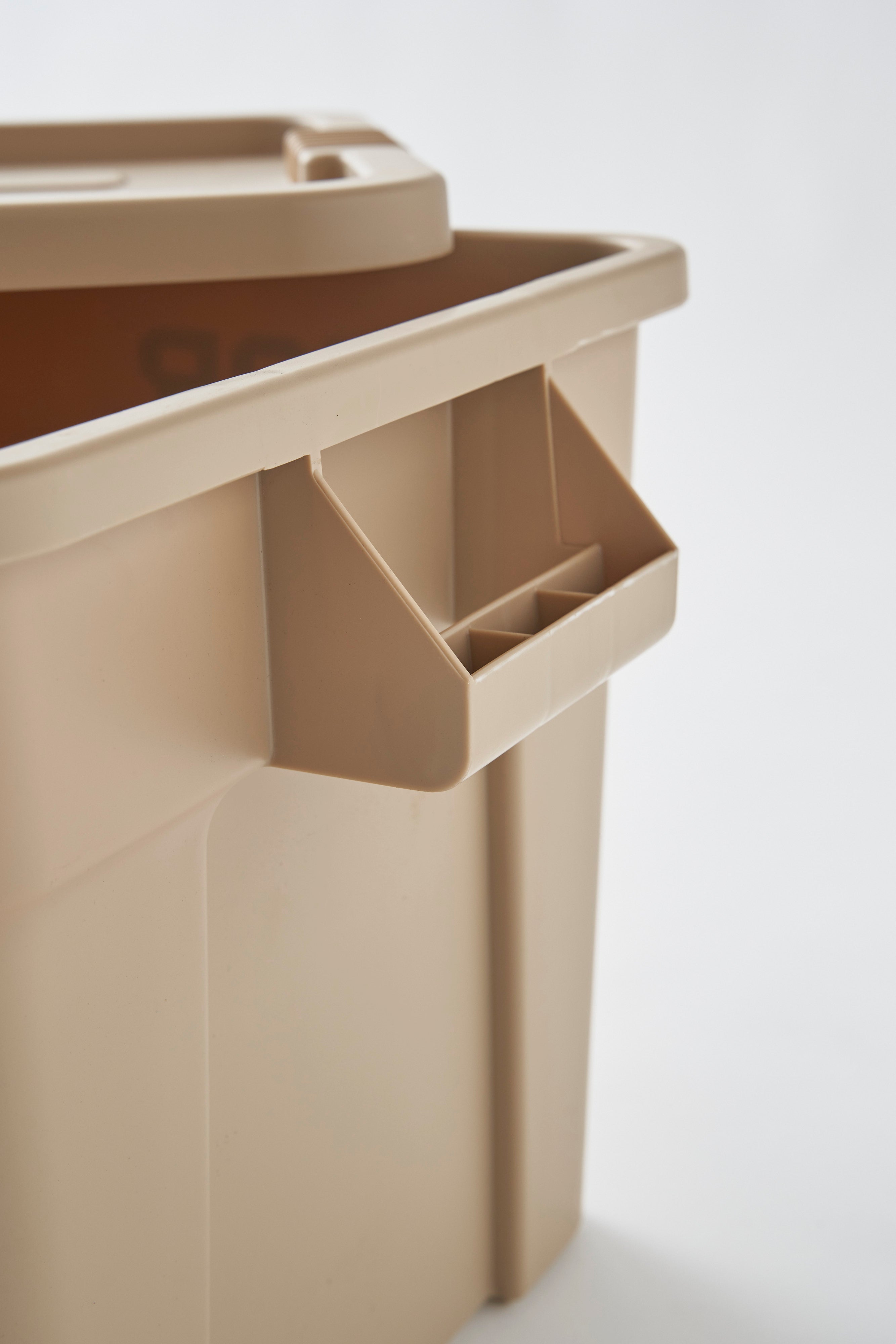 Thor / Large Totes With Lid 75L
