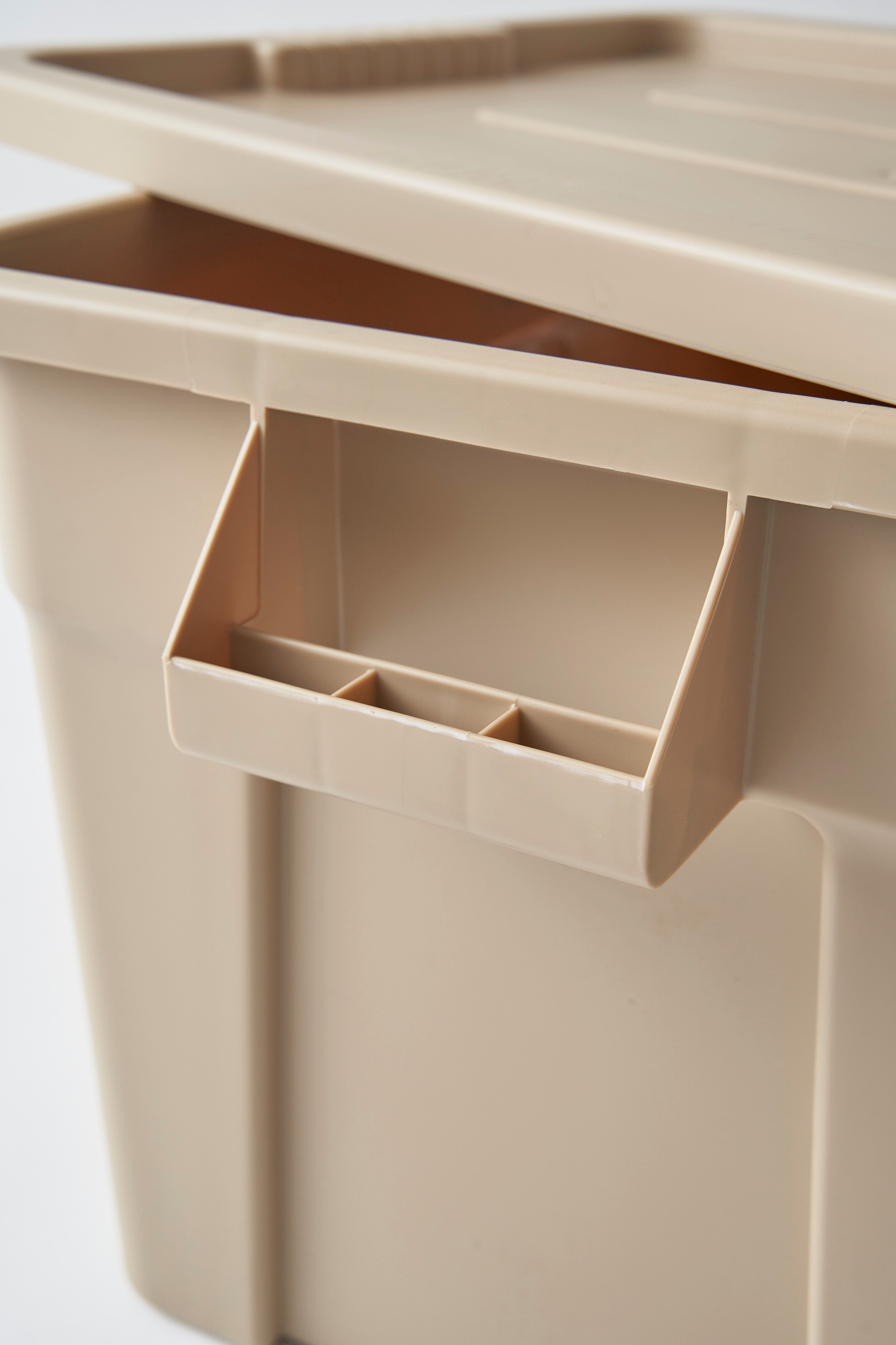 Thor / Large Totes With Lid 75L