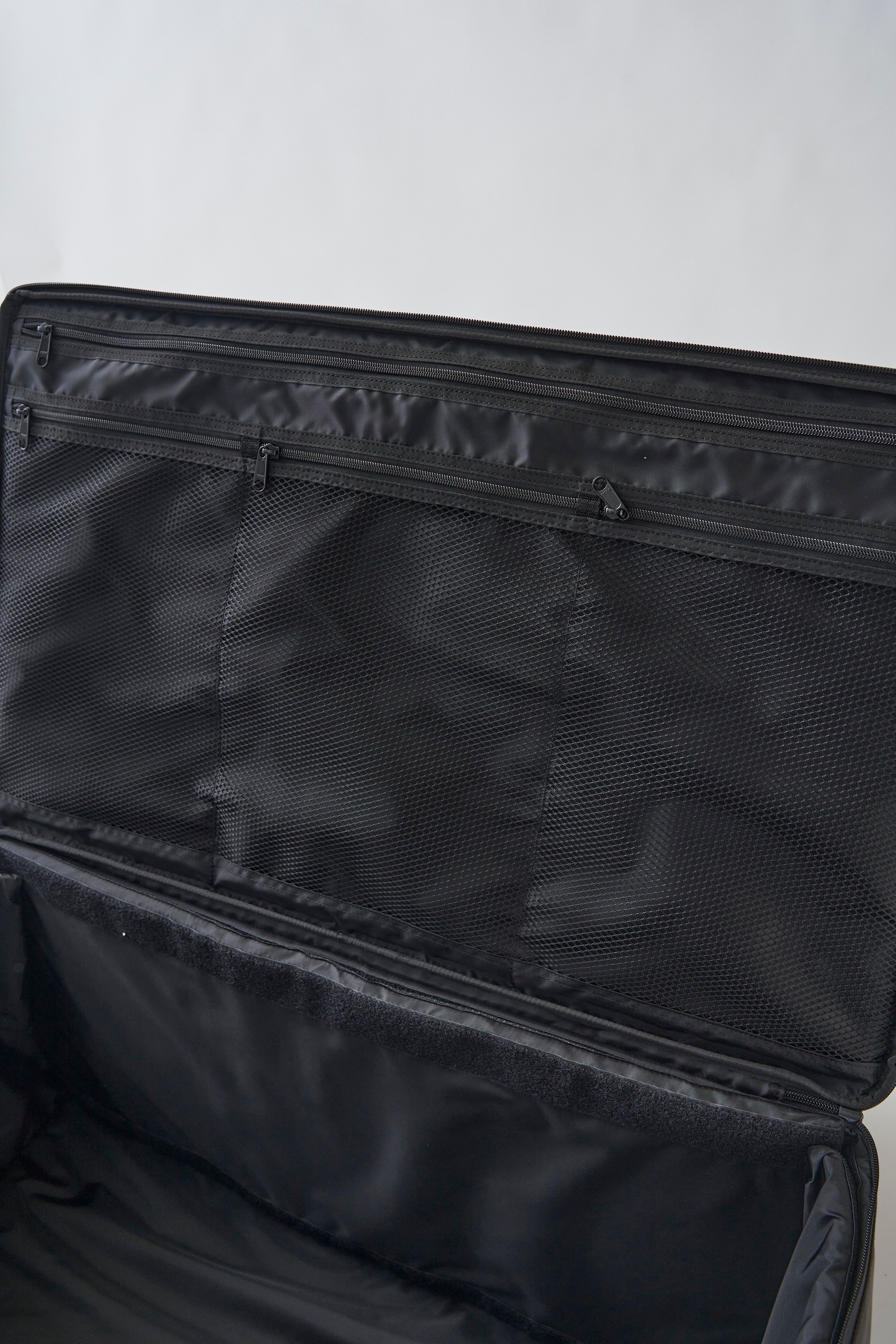 CWF / ALL WEATHER CONTAINER M L