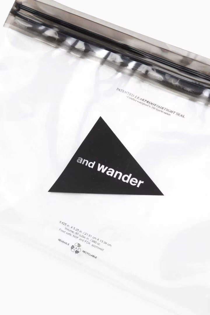 and wander / LOKSAK 9×6