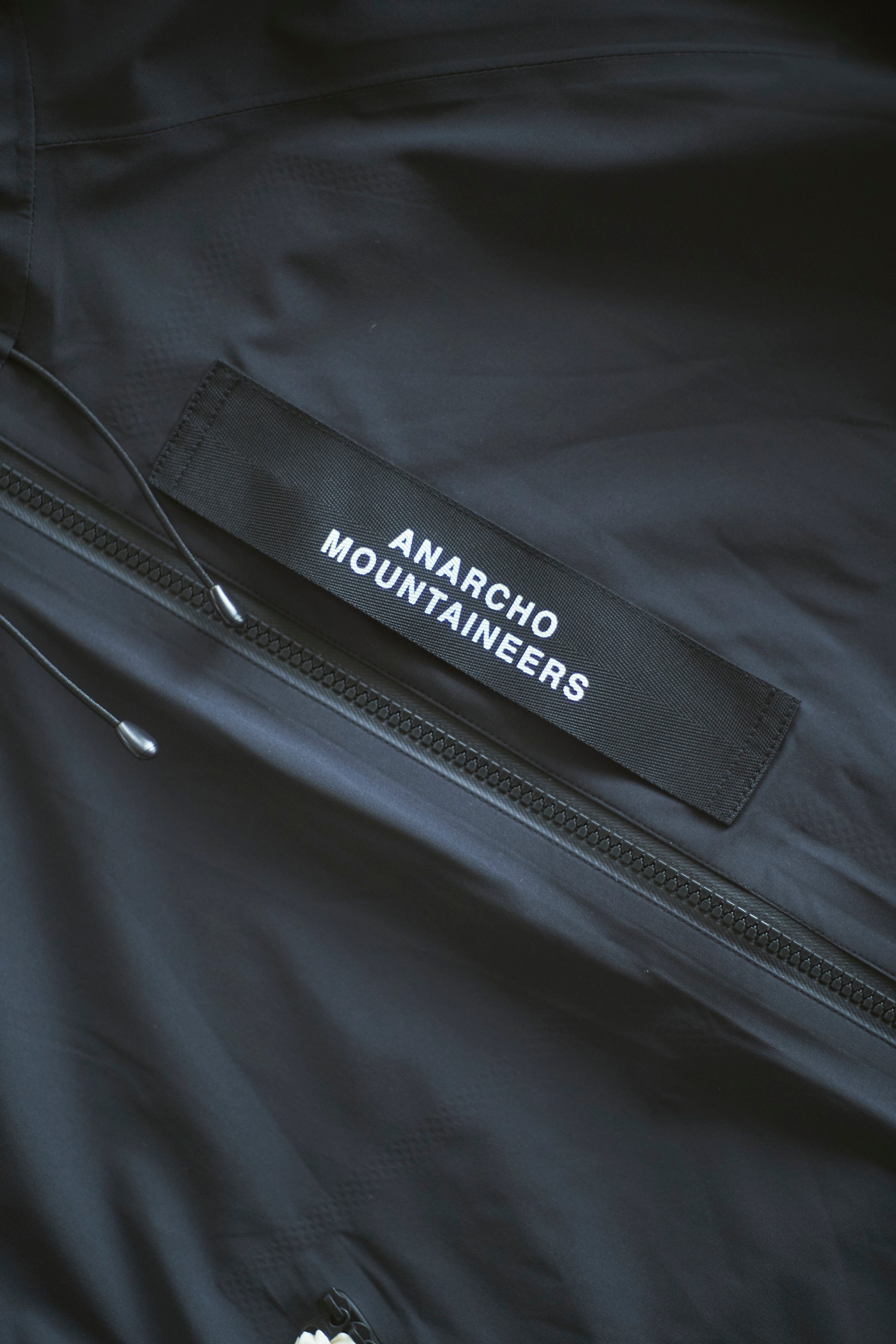 Mountain Research / I.D. Parka