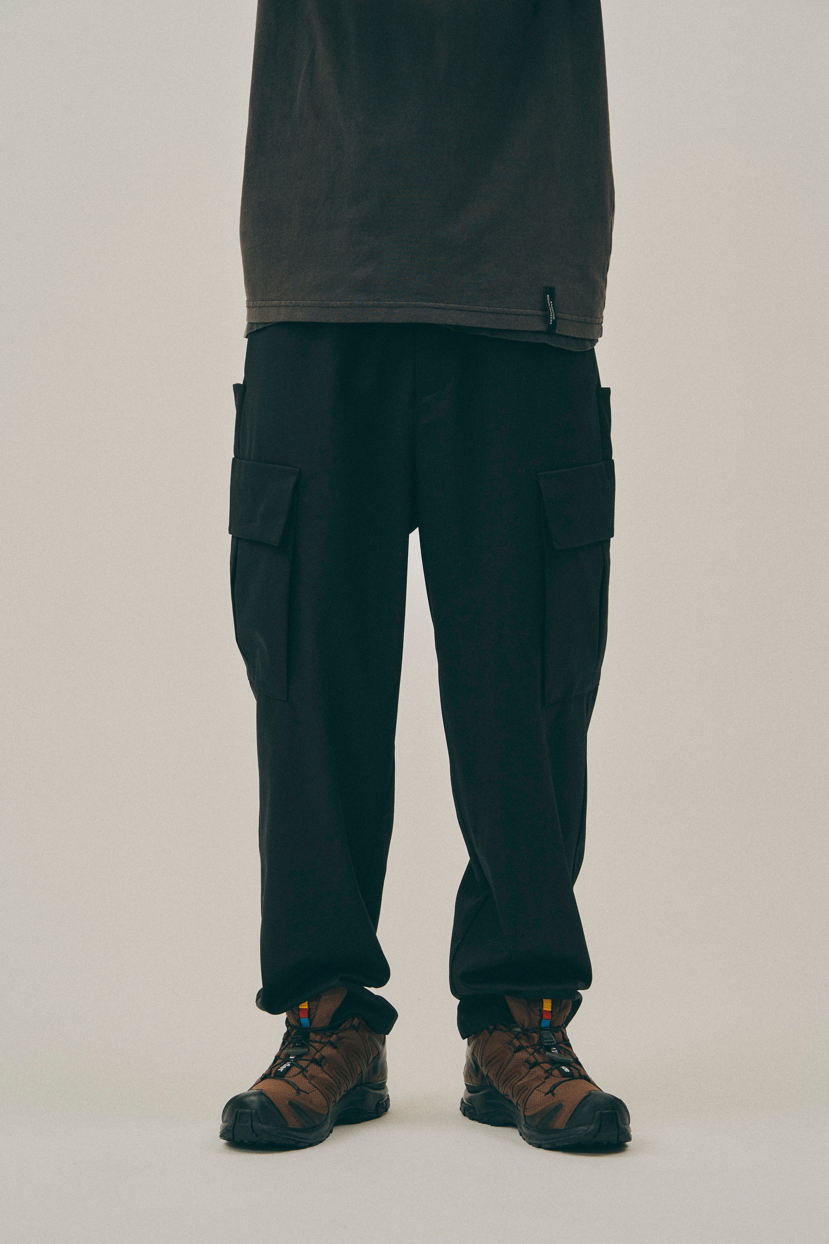 しわになりにくいF/CE. TECHWOOL CARGO PANTS /エフシーイーカーゴ