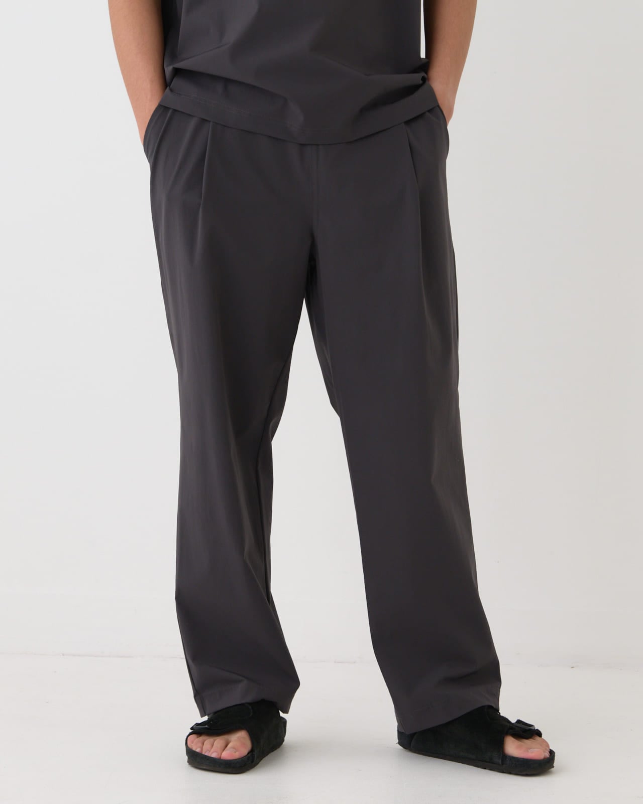 THOUSAND MILE / SHORT SLEEVE T-SHIRT & LONG PANTS セットアップ [TM251NP00011]