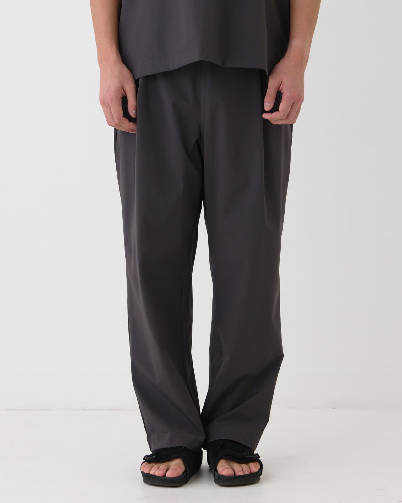 THOUSAND MILE / SHORT SLEEVE T-SHIRT & LONG PANTS セットアップ [TM251NP00011]