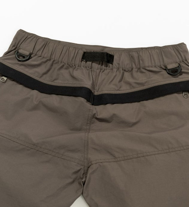 grn outdoor / TEBURA SHORTS