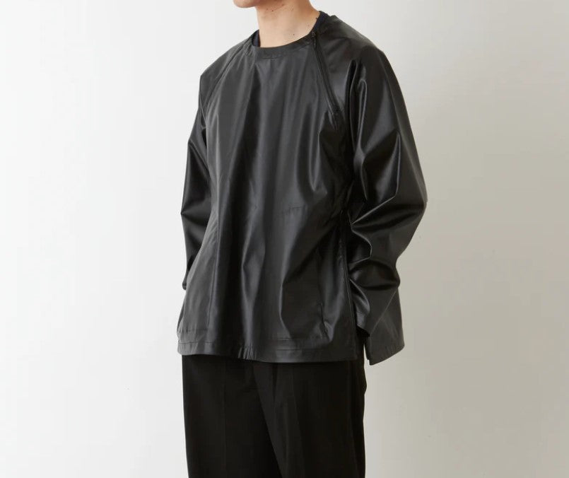 WM  /  W FACE FAUX LEATHER REVERSIBLE PULLOVER