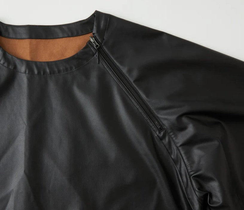 WM  /  W FACE FAUX LEATHER REVERSIBLE PULLOVER