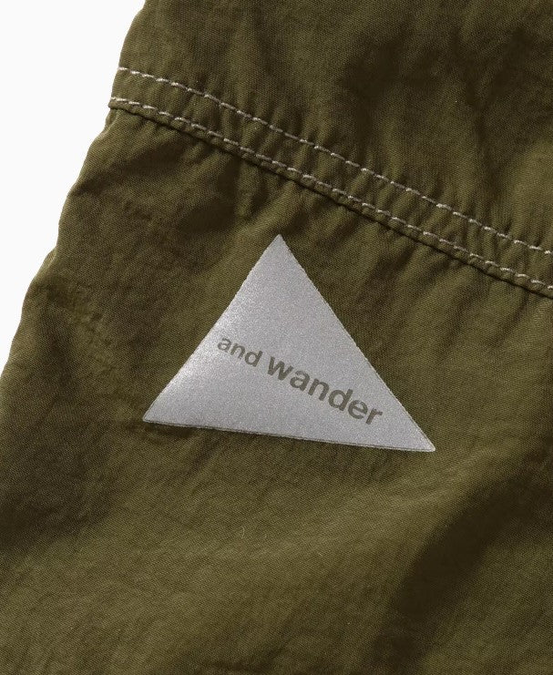 and wander / Ny taffeta hiker short pants