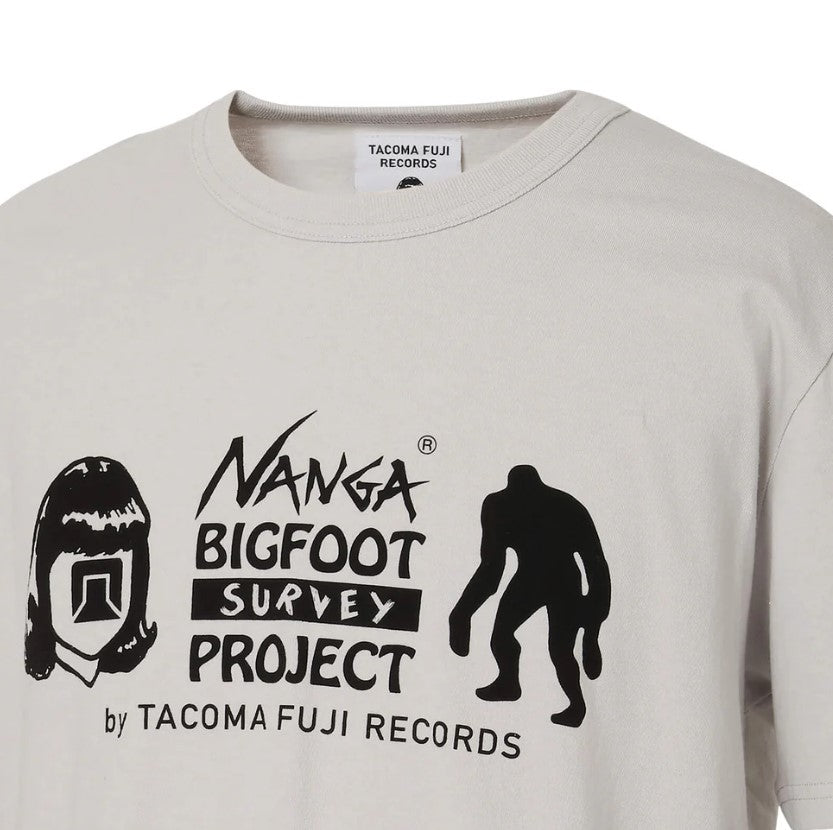 NANGA / NANGA x TACOMA FUJI RECORDS BIGFOOT SURVEY PROJECT LOGO TEE