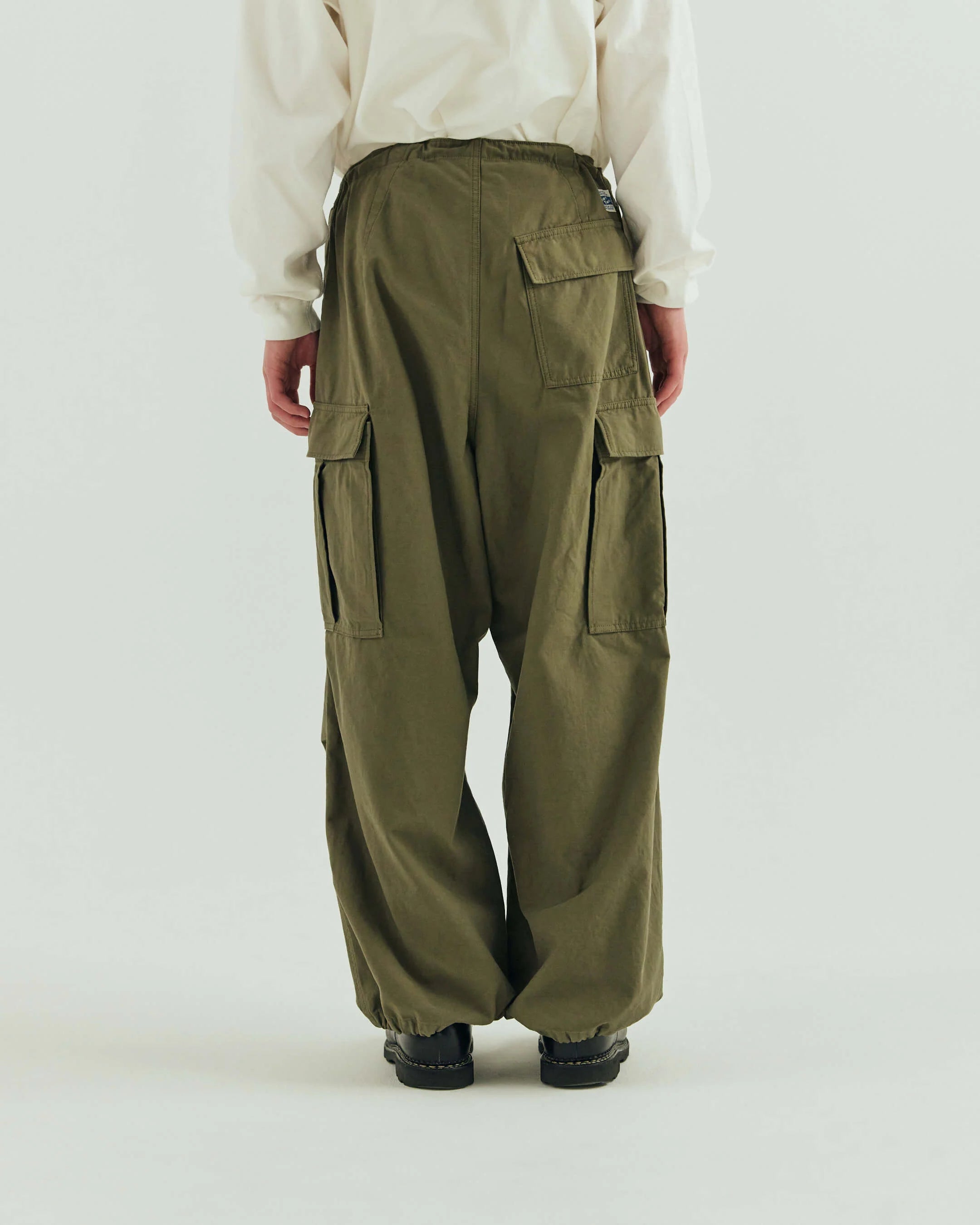 ARMY TWILL / Back Satin Cargo Pants