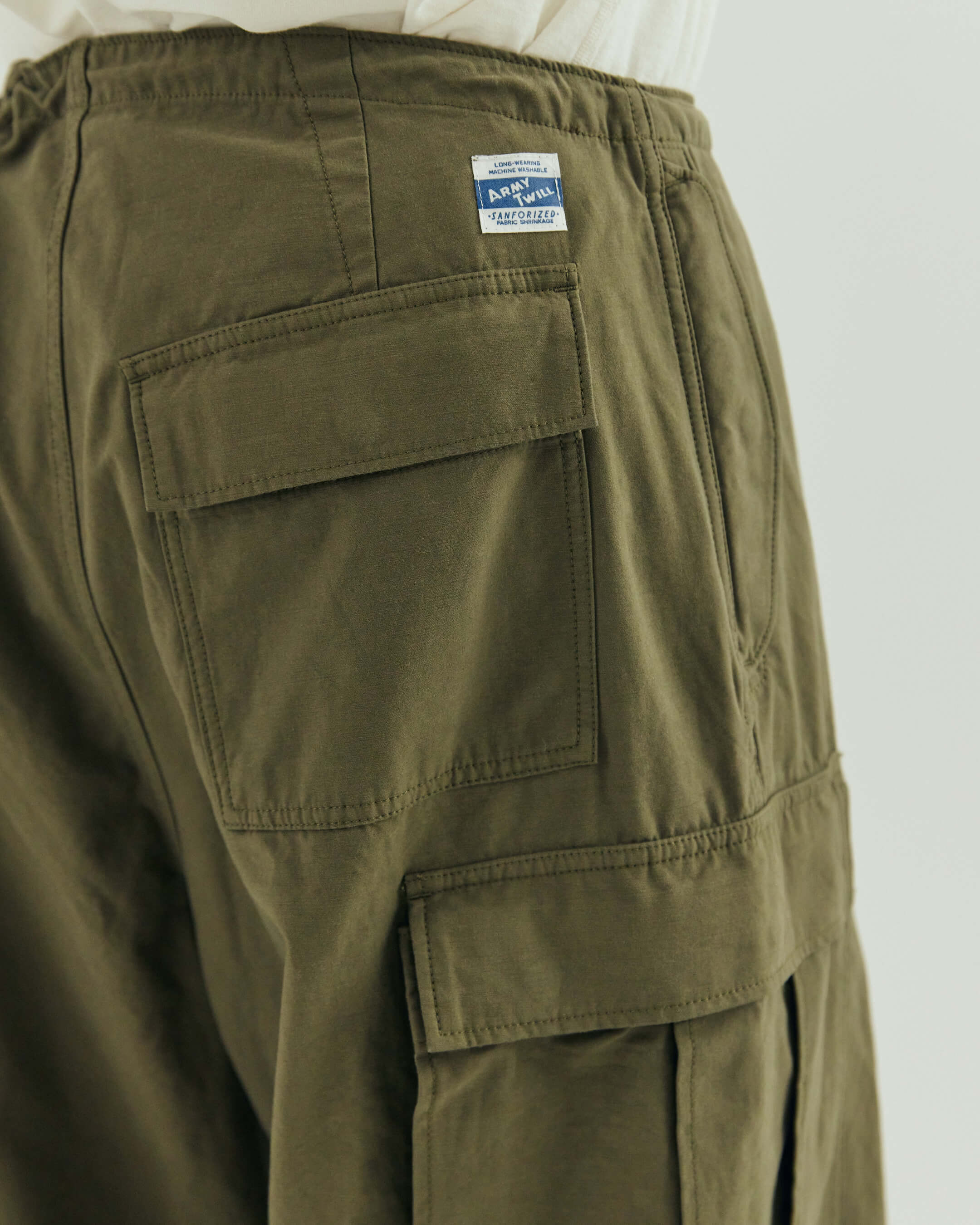 ARMY TWILL / Back Satin Cargo Pants