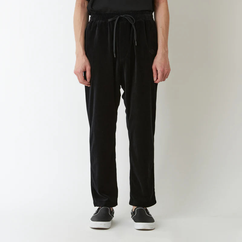 White Mountaineering / WM×UMBRO VELOR PANTS