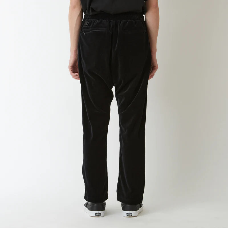 White Mountaineering / WM×UMBRO VELOR PANTS