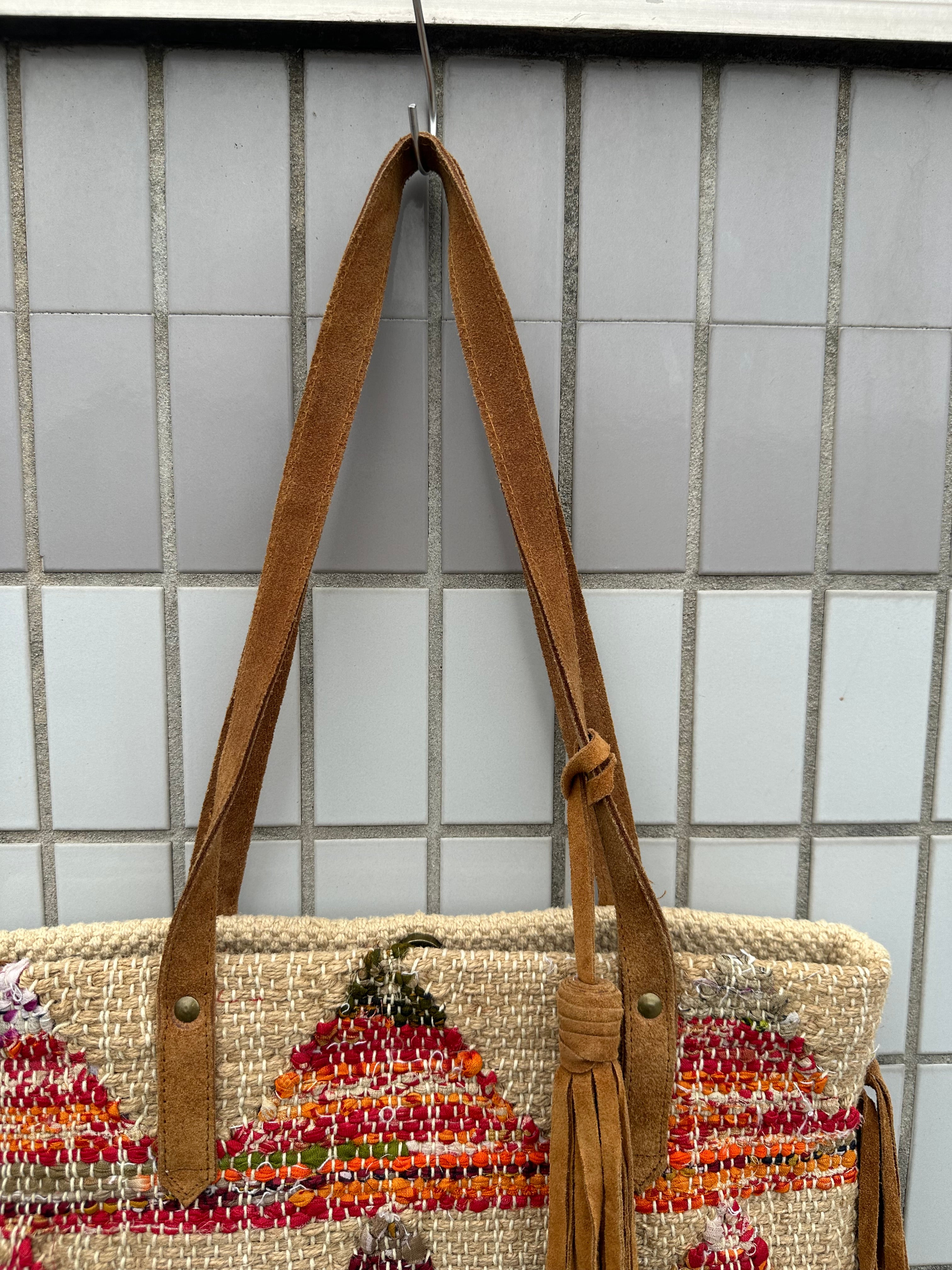 Auntierosa Holiday / LOVESTITCH NATIVE BAG