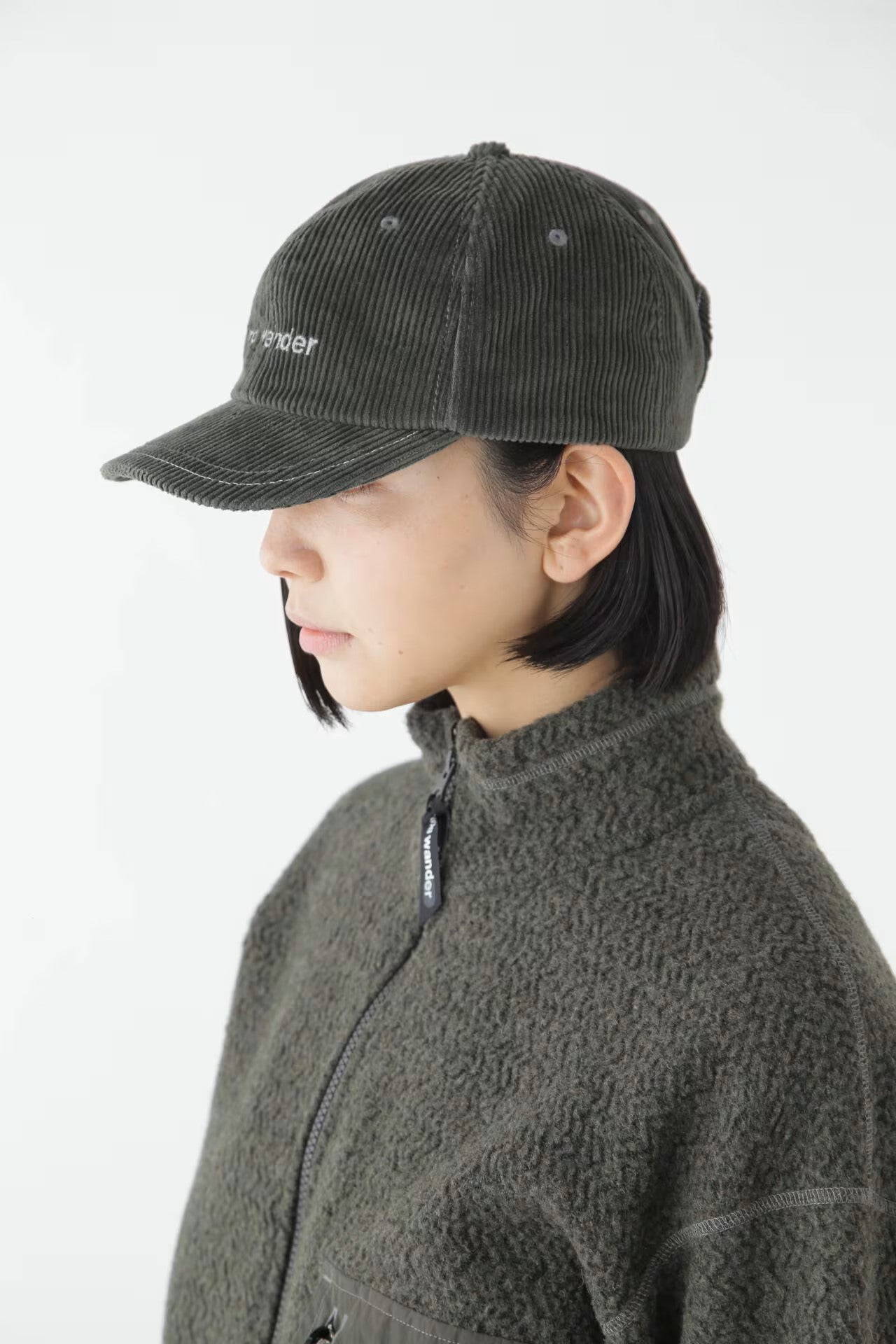 and wander / corduroy cap