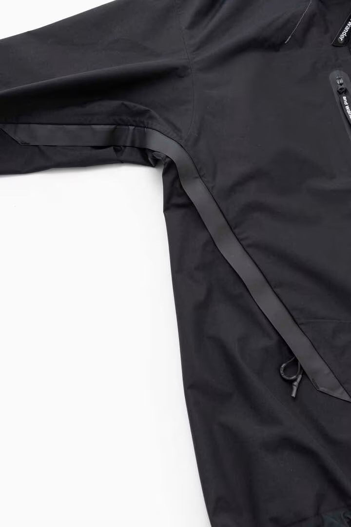 and wander / 2.5Lhiker rain jacket