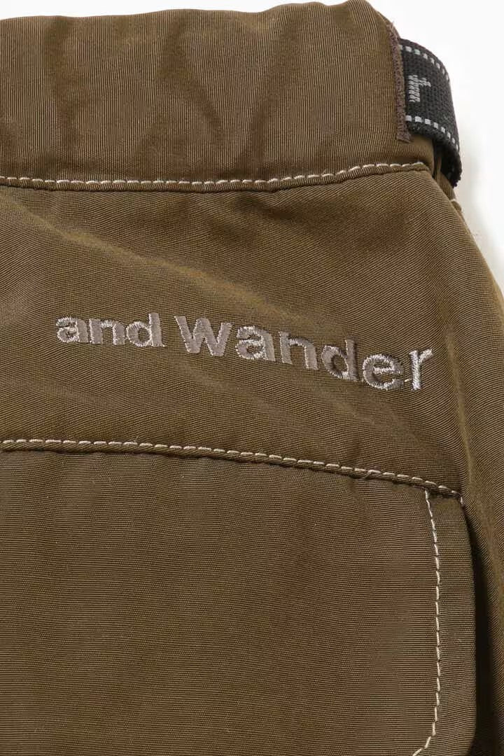 and wander / high count cloth side zip hem pants