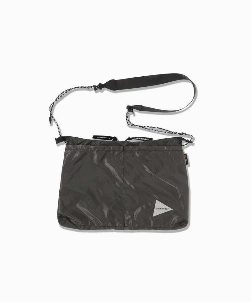 and wander / sil sacoche