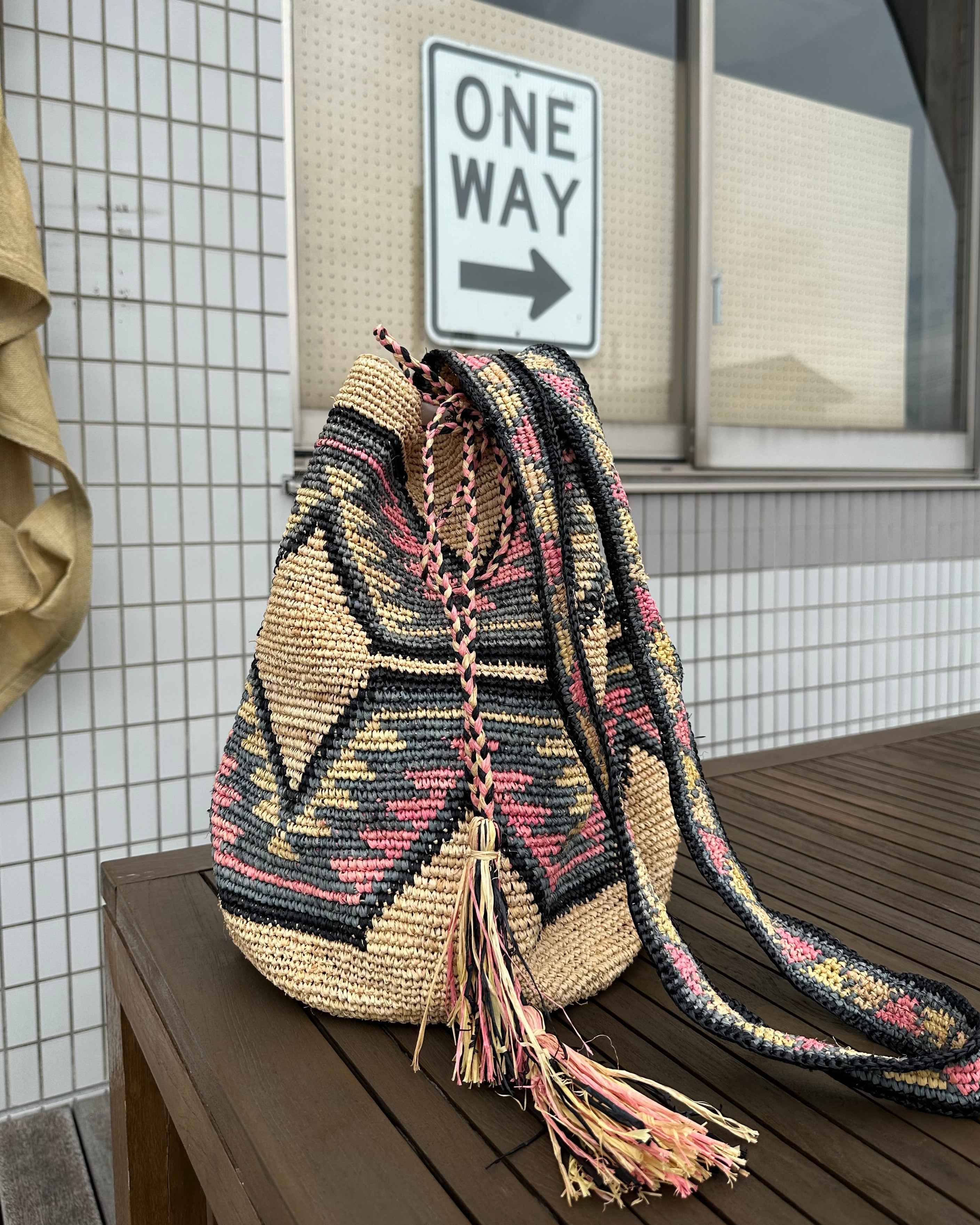 Auntierosa Holiday / ”Love stitch”Colonbia Bag