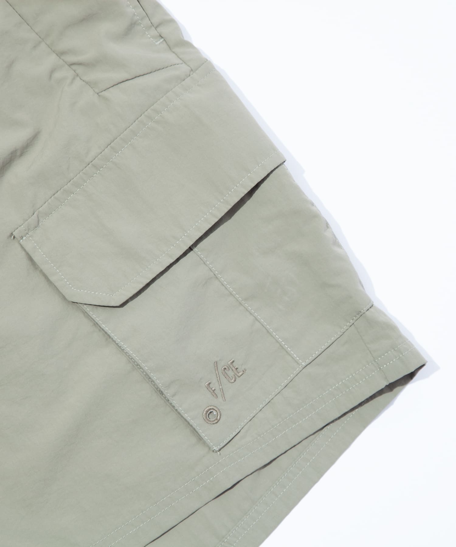 F/CE. /  RISING CARGO SHORTS