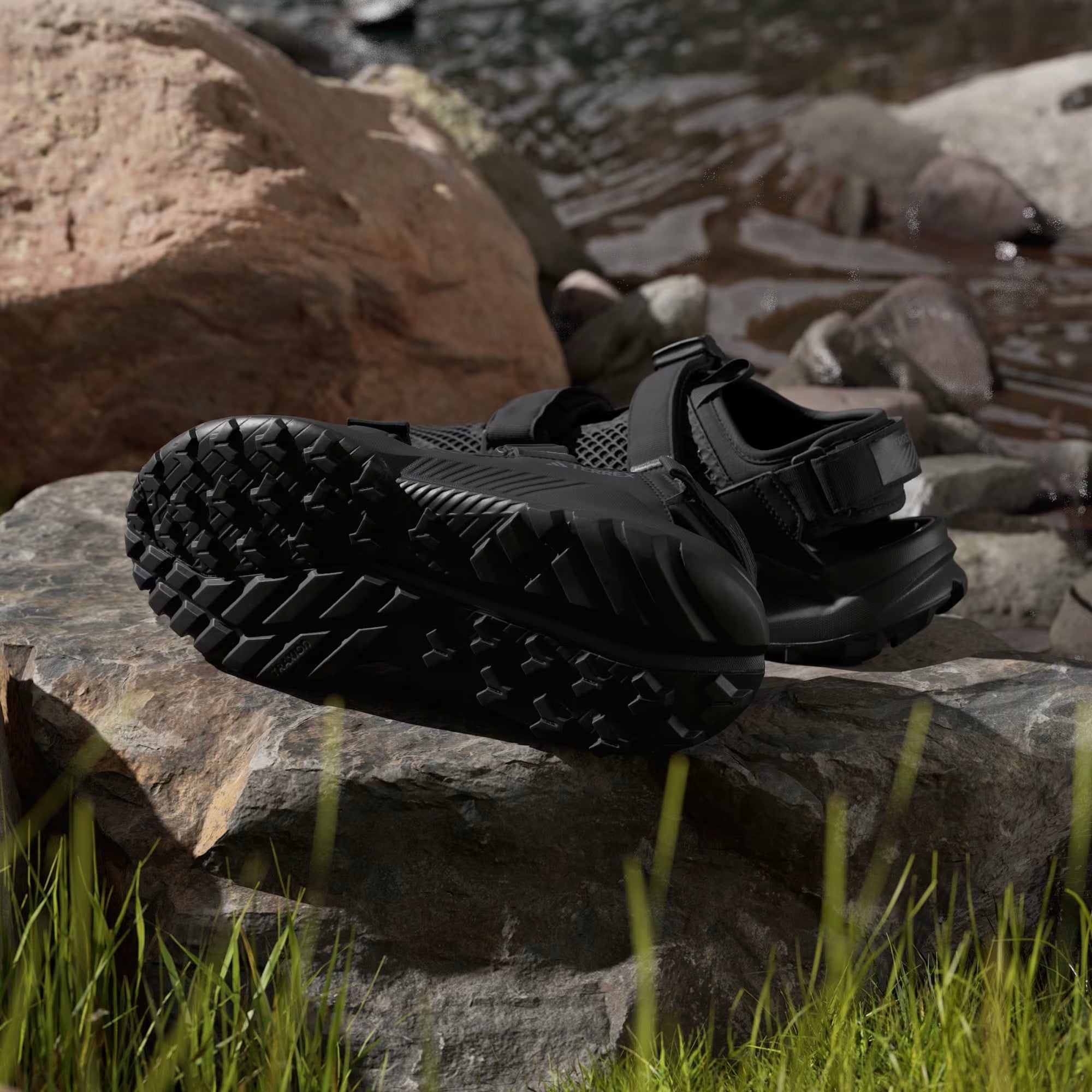 adidas / TERREX HYDROTERRA ATR