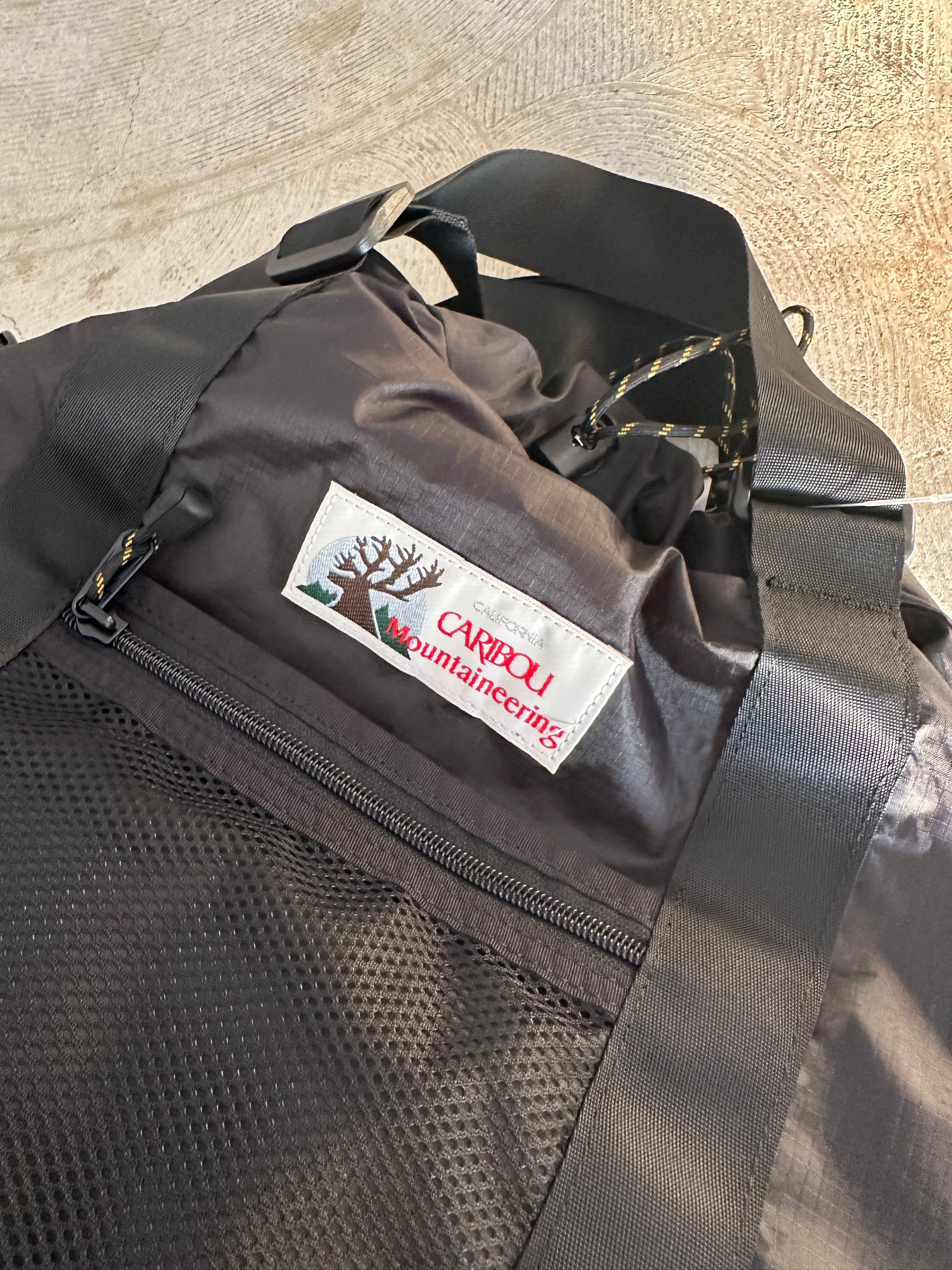 CARIBOU MOUNTAINEERING / LIGHT WEIGHT PACK TOTE　BLACK